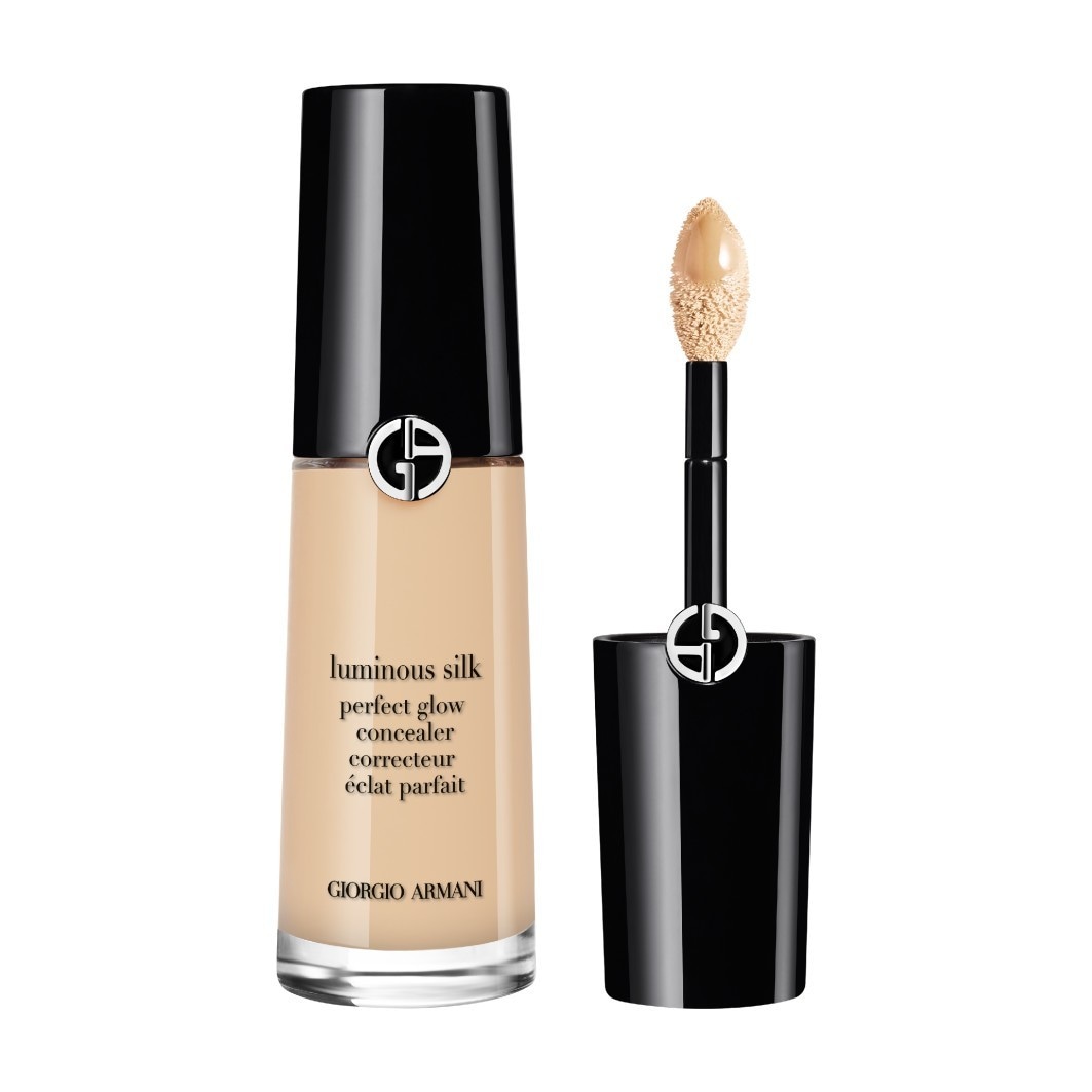 Armani Luminous Silk Perfect Glow Corrector 3