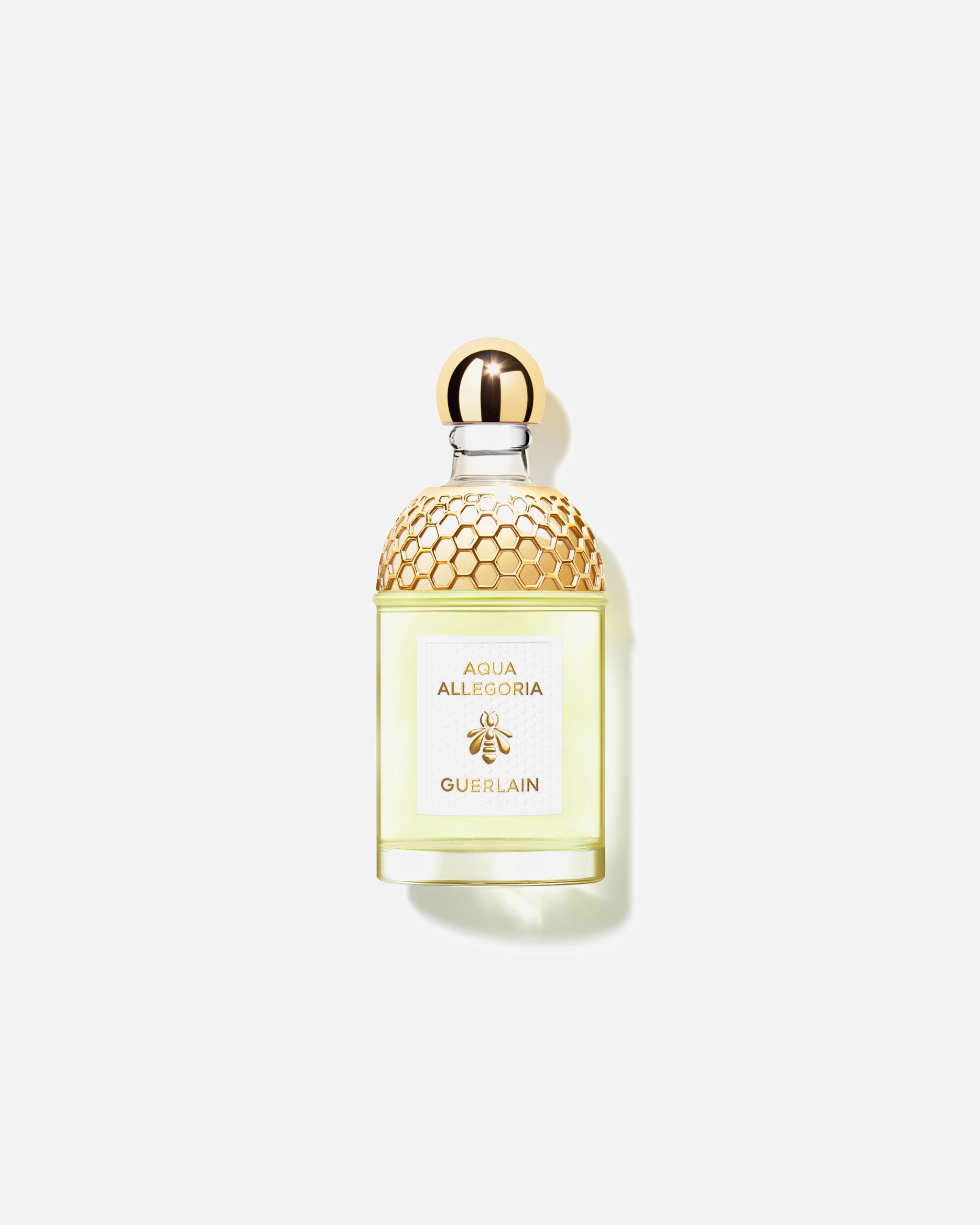 para Mujer AQUA ALLEGORIA MANDARINE BASILIC MINI EDT 7,5ml por la compra de un producto de la linea Abeille Royale Guerlain. Excluidos articulos del Douglas Partner y Click&Collect. Valido un regalo por pedido.