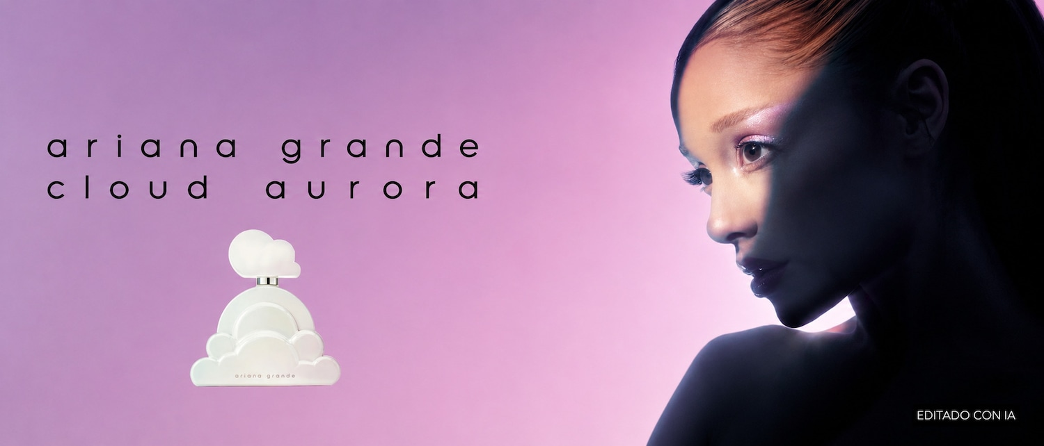 Ariana Grande Cloud Aurora, un perfume en un frasco blanco con forma de nube, se presenta junto al rostro de Ariana Grande, iluminado con un brillo etéreo.