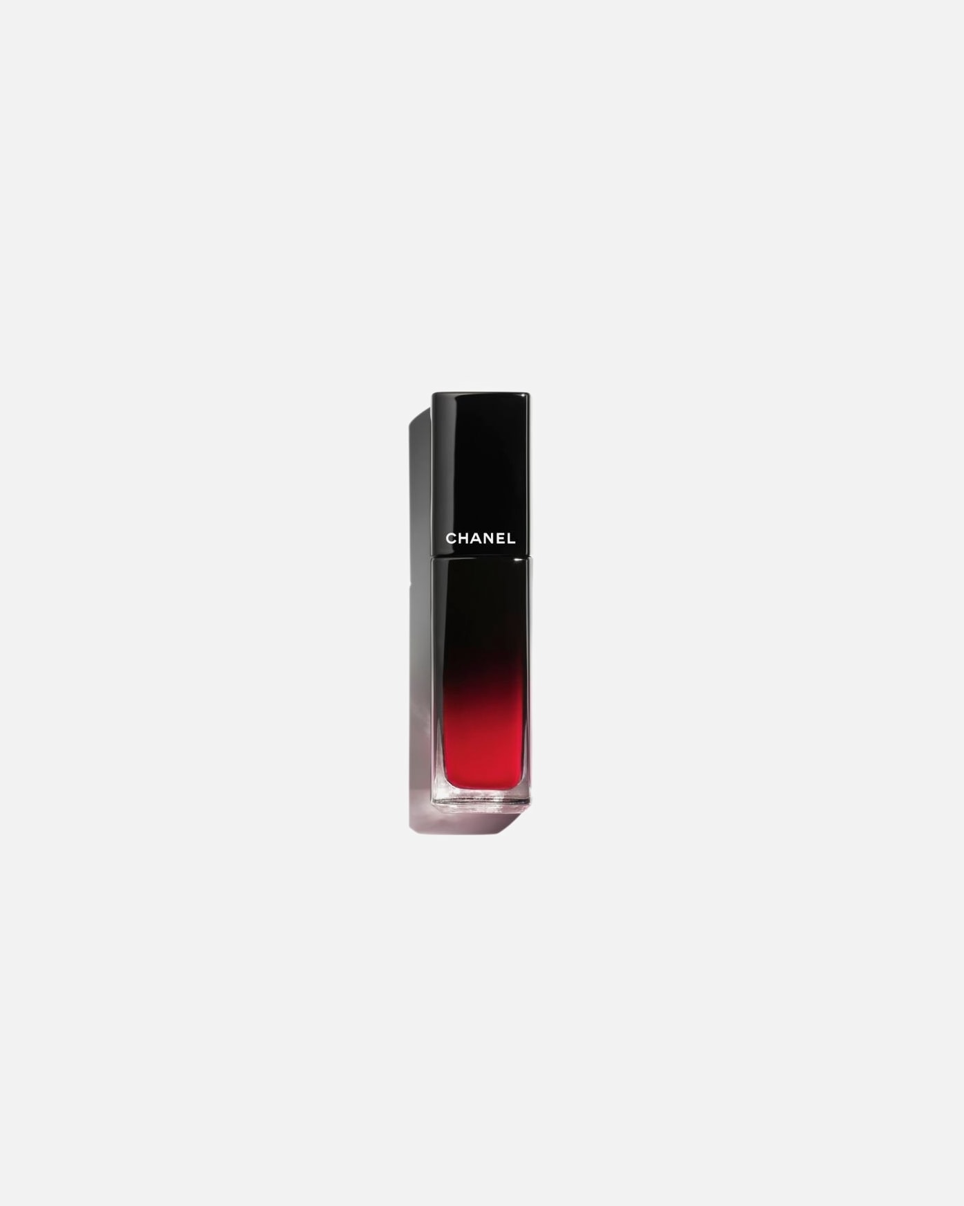 Barra de Labios para Mujer CHANEL ROUGE ALLURE LAQUE LÍQUIDA BRILLANTE Y DE LARGA DURACIÓN 73 - INVINCIBLE