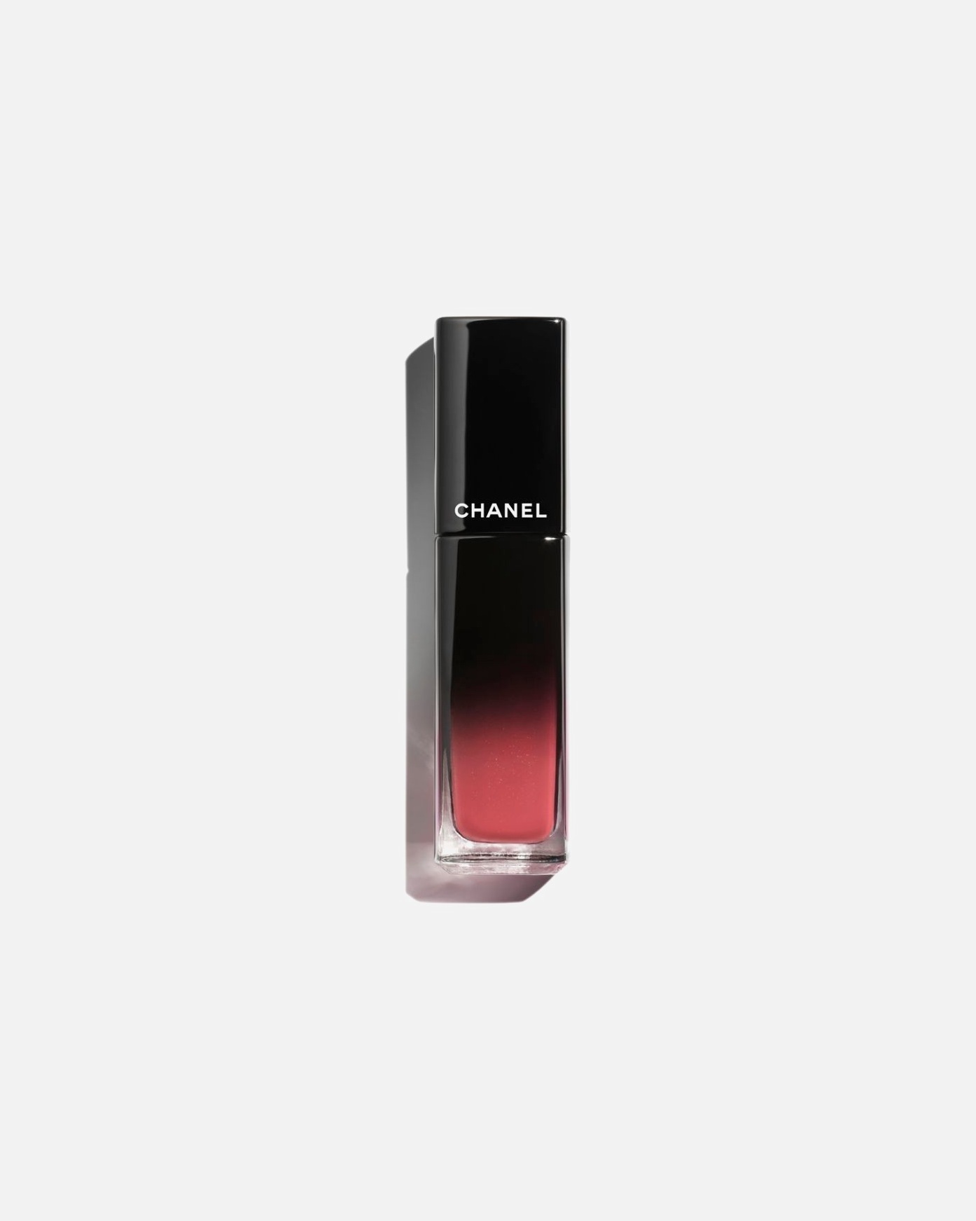 Barra de Labios para Unisex CHANEL ROUGE ALLURE LAQUE LÍQUIDA BRILLANTE Y DE LARGA DURACIÓN 65 - IMPERTURBABLE