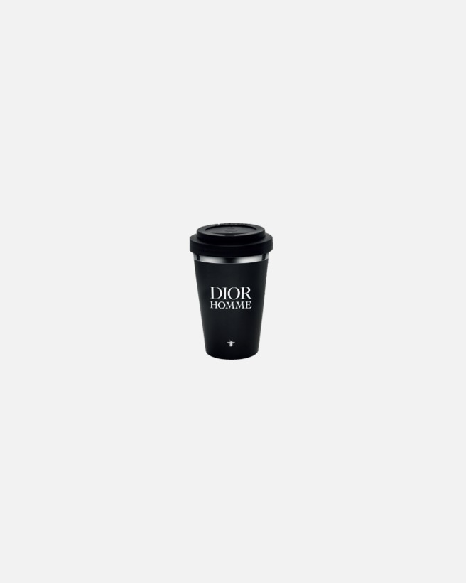 para Unisex Regalo Dior Coffe Cup por compras superiores a 100€ en Dior. Excluidos de la promoción artículos que sean enviados a través de nuestros Douglas Partner y Click and Collect.