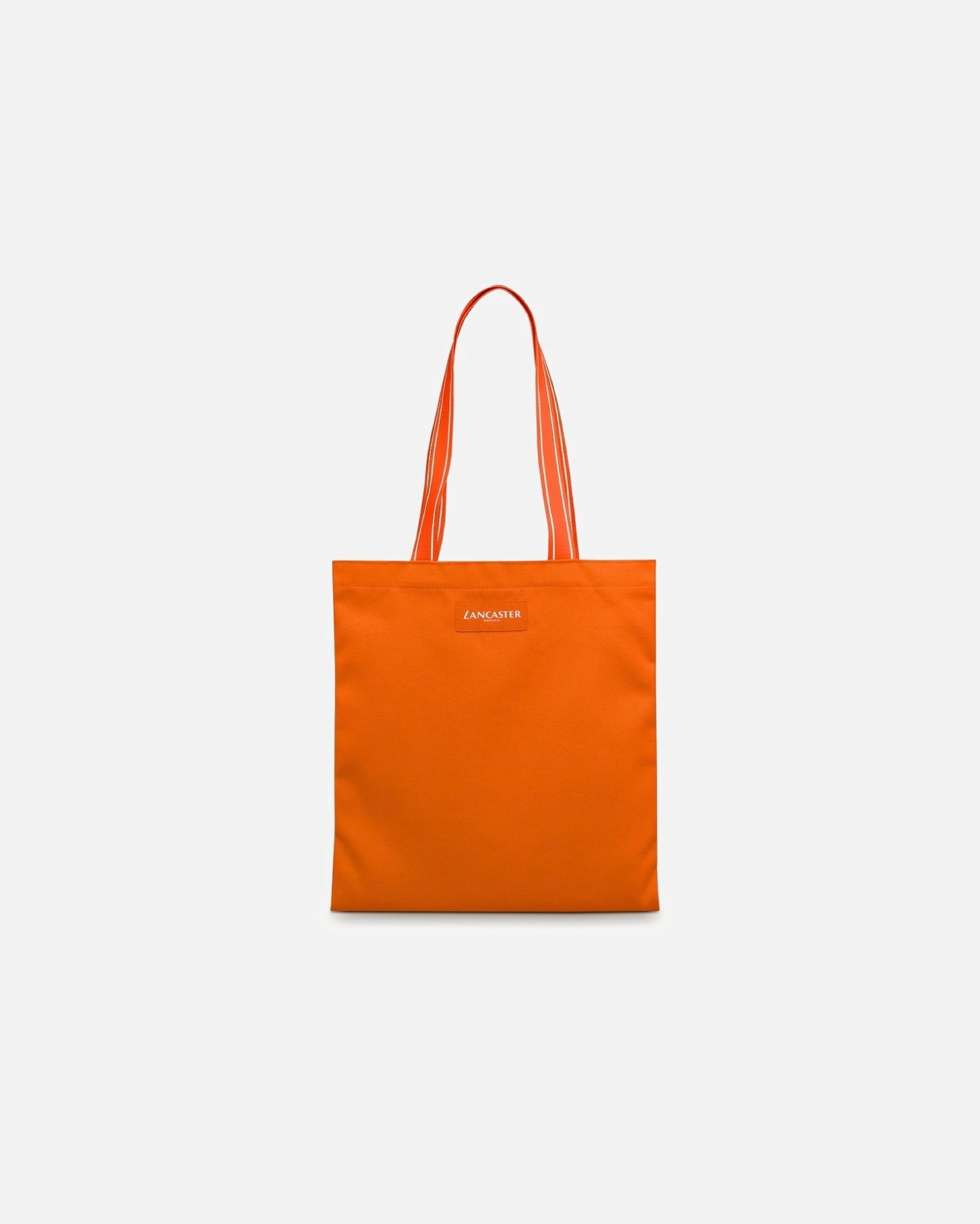 para Unisex Lancaster Totebag por la compra de 2 productos Lancaster. Excluidos de la promoción artículos que sean enviados a través de nuestros Douglas Partner y Click and Collect. Valido del 9 al 29 de Junio o hasta agotar existencias.