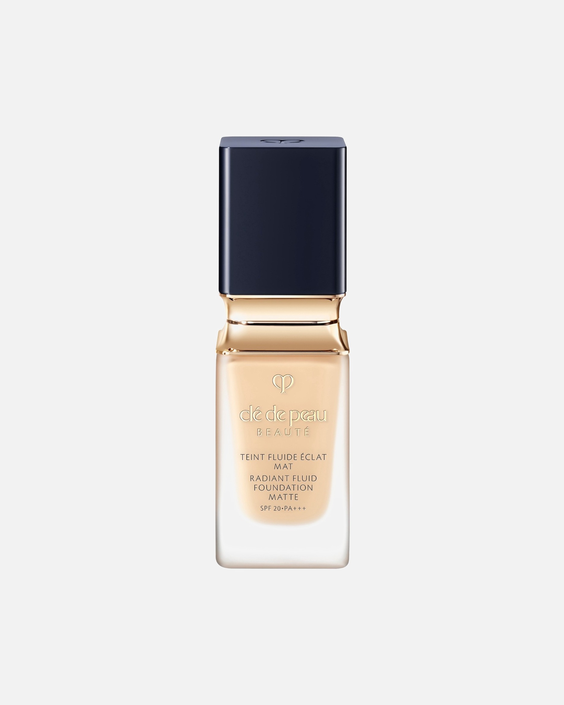 Base para Unisex Clé de Peau Beauté Radiant Fluid Foundation Matte O30