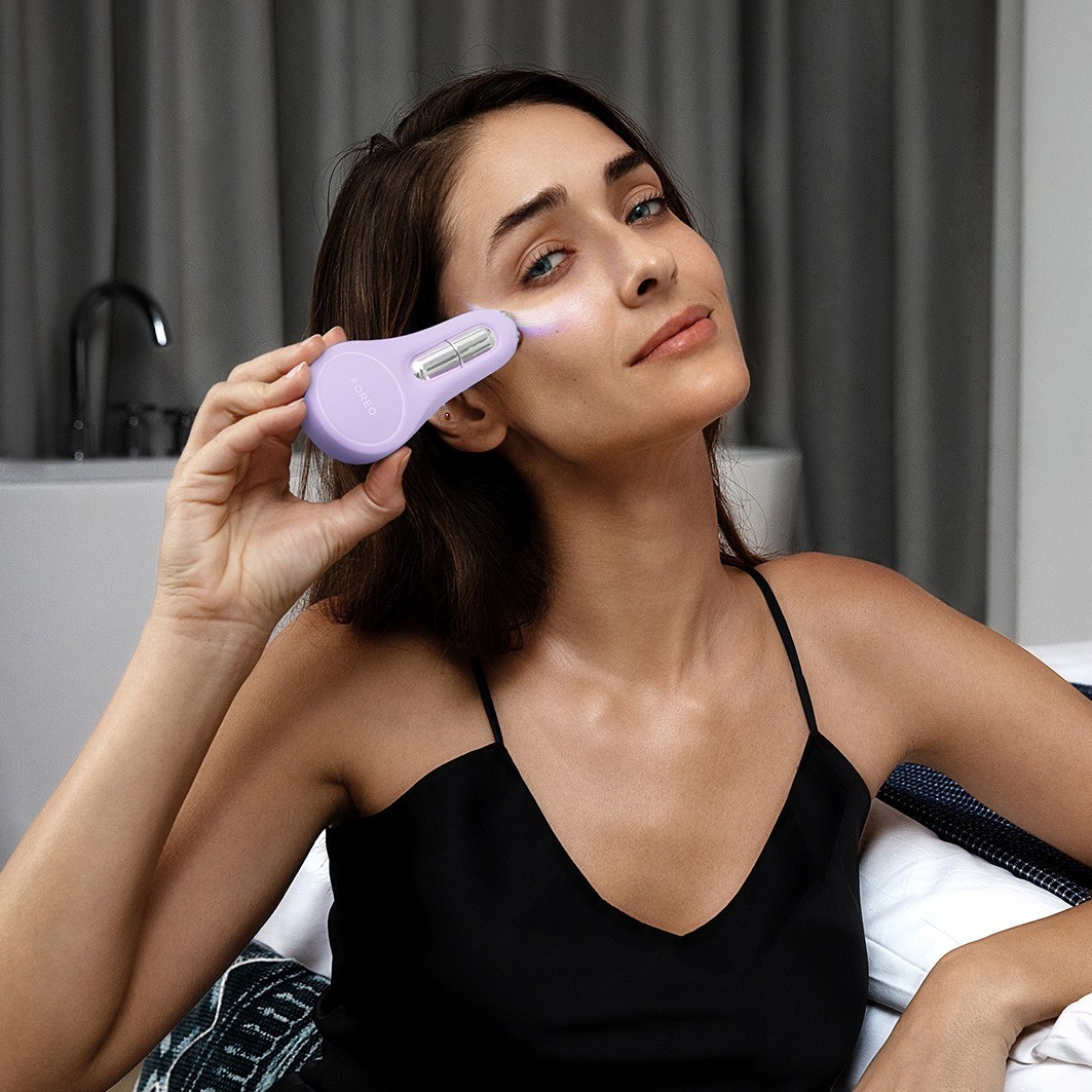 FOREO BEAR™ Eyes Lips Dispositivo de masaje facial ✔️ compra